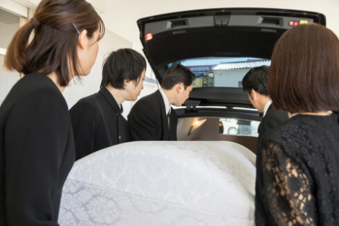 霊柩車(式場/安置場~火葬場)
